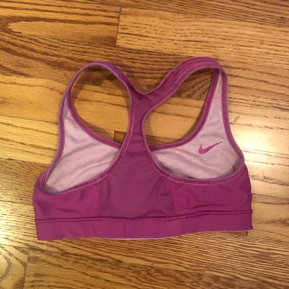 Women’s Small reversible Nike sports bra - Picture 2 of 4